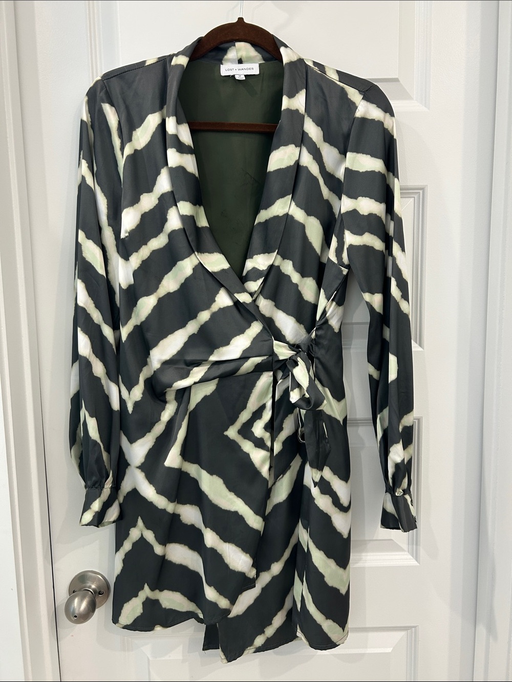 Green & Cream Wrap dress - Picture 1 of 6
